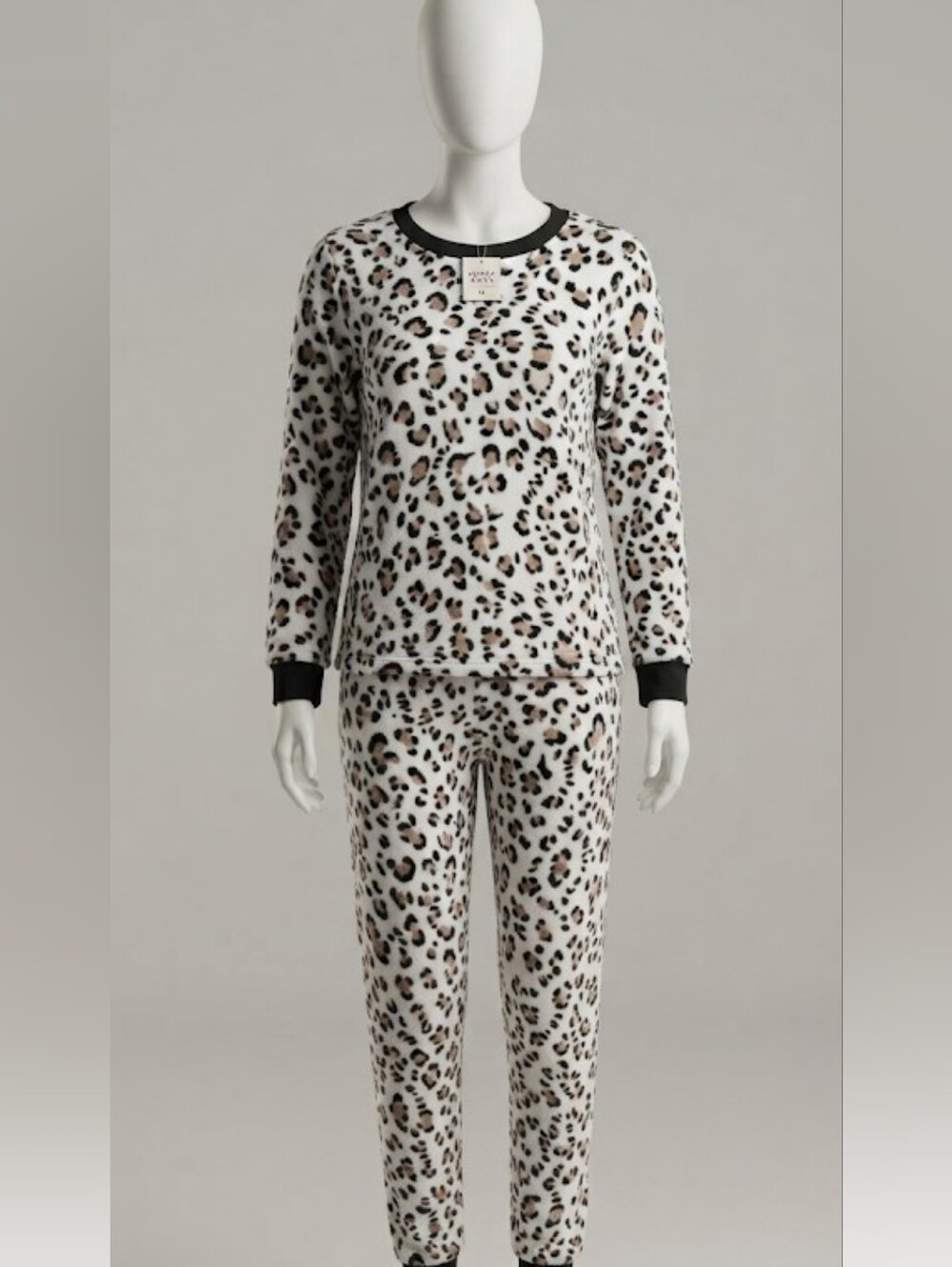 Leopard Print - Picture 10 of 10